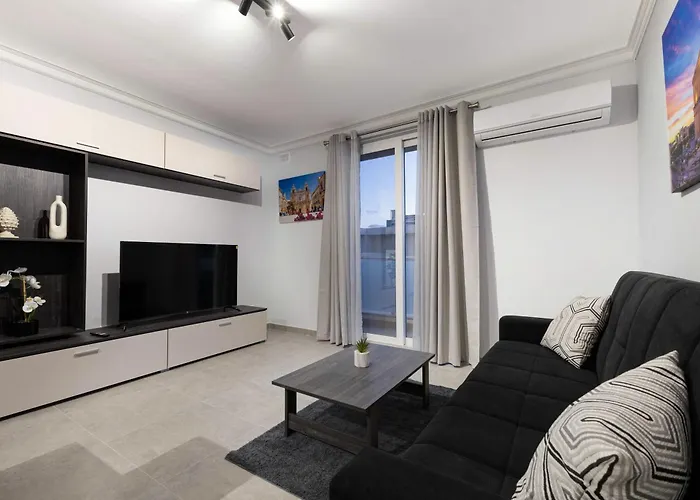 Luxurious & Spacious 2Bd Accomodation At The Podium - Yacht Marina Area, Close To Valletta