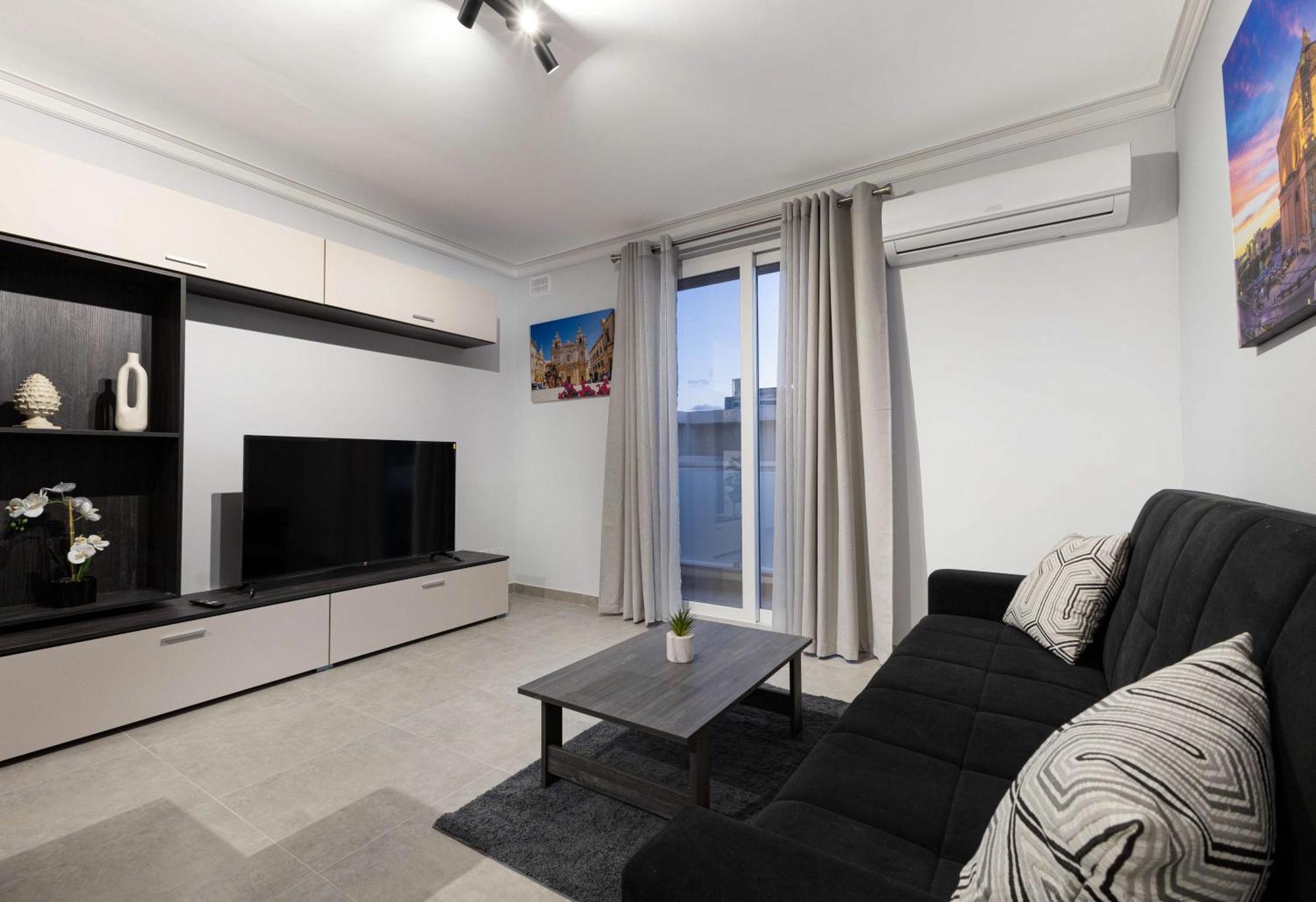 Luxurious & Spacious 2bd At The Podium - Yacht Marina Area, Close To Valletta Apartment